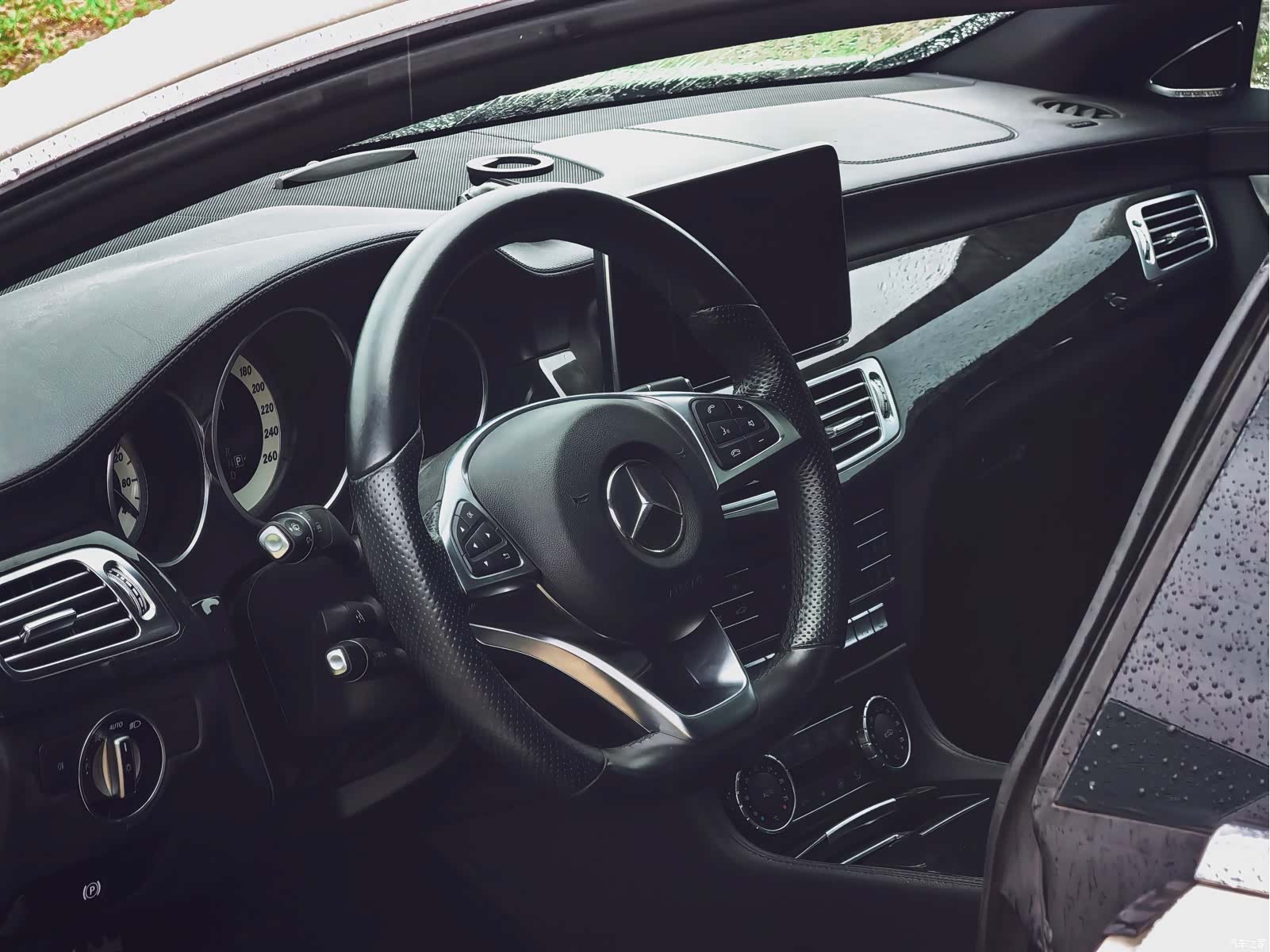 Mercedes-Benz CLS, 2017 11