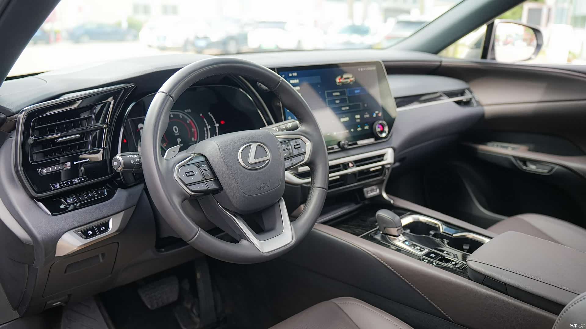 Lexus RX, 2023 9