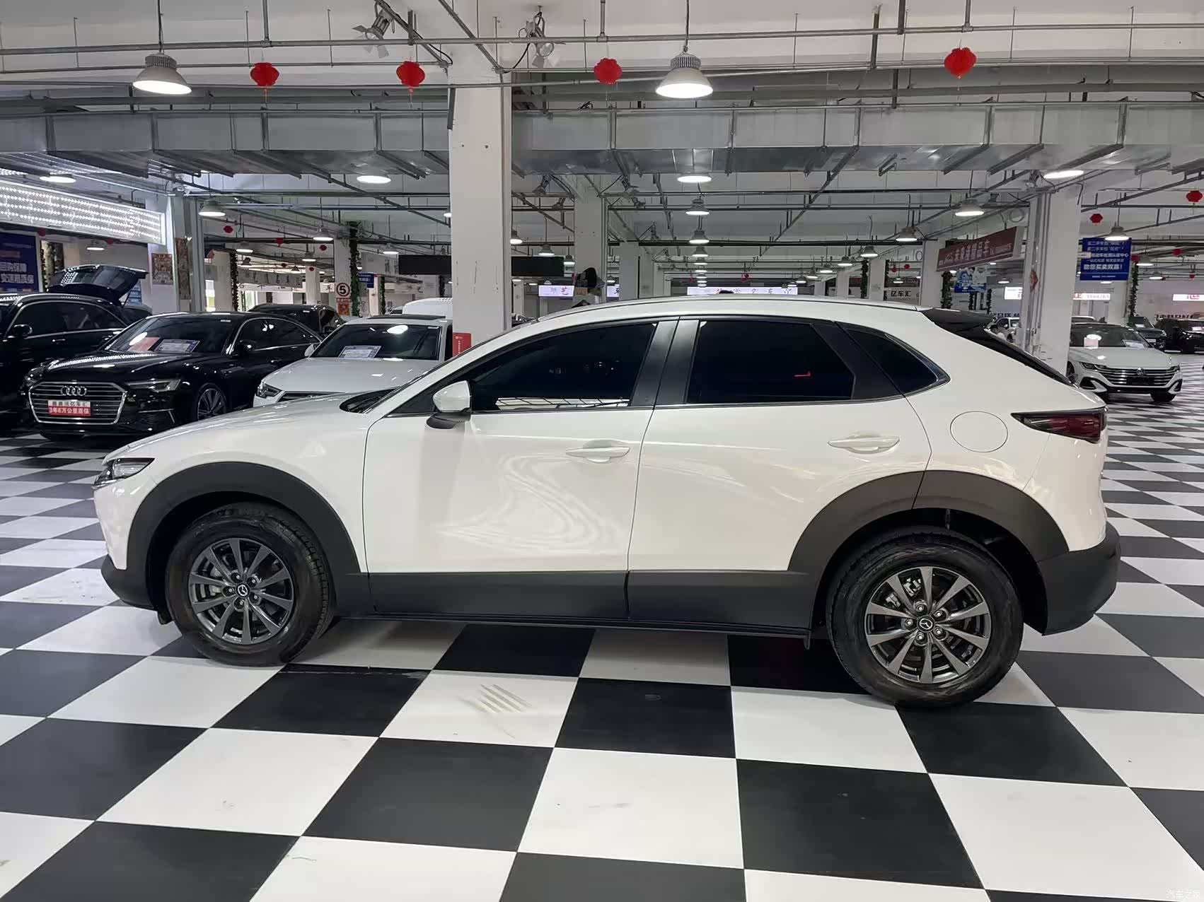 Mazda CX-30, 2022 10