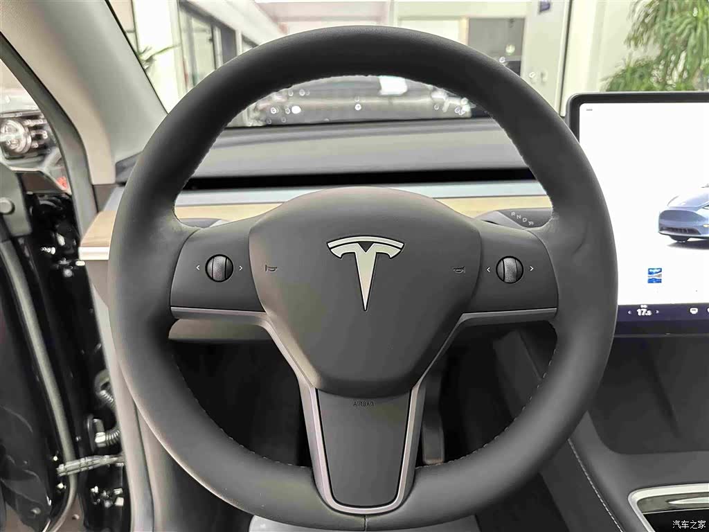 Tesla Model Y, 2023 8
