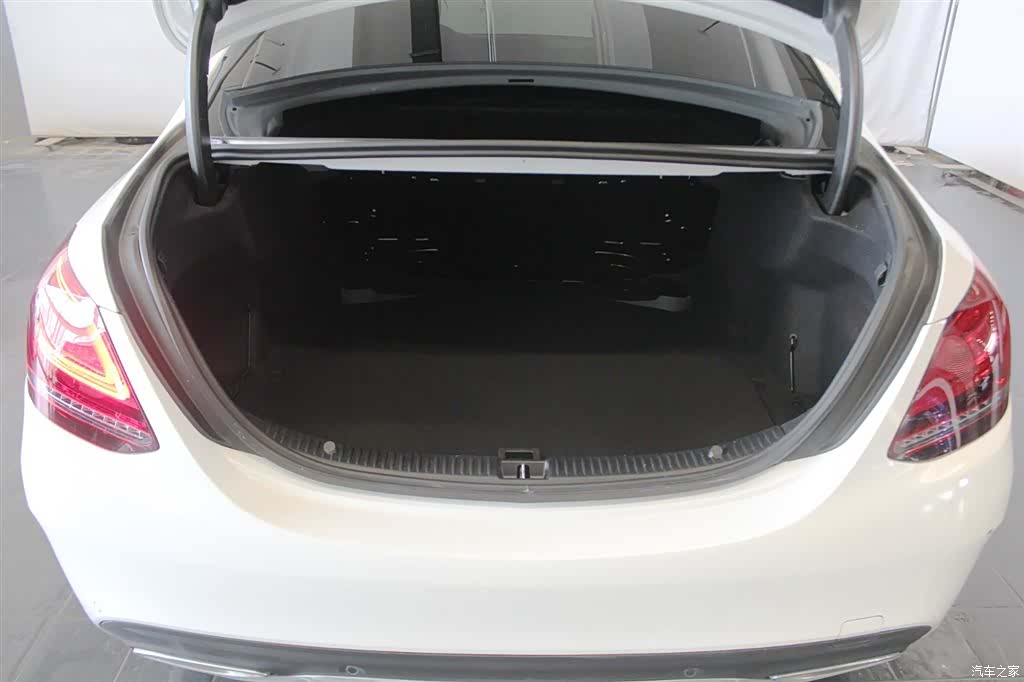Mercedes-Benz C-Class, 2020 7