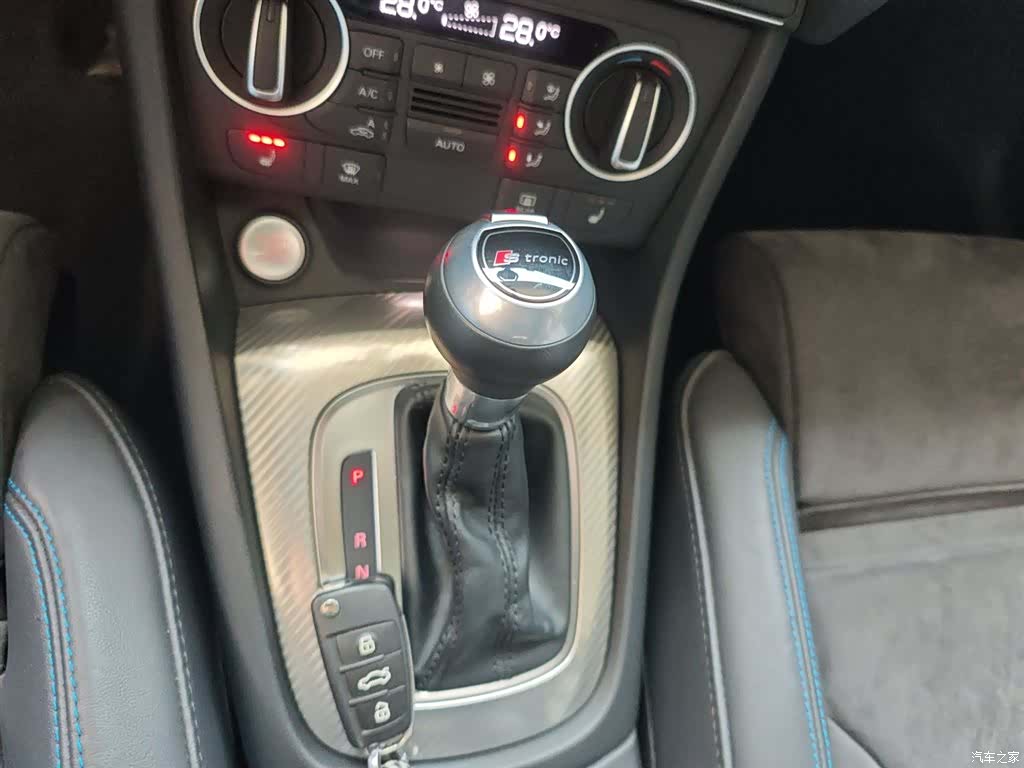Audi Q3, 2018 10