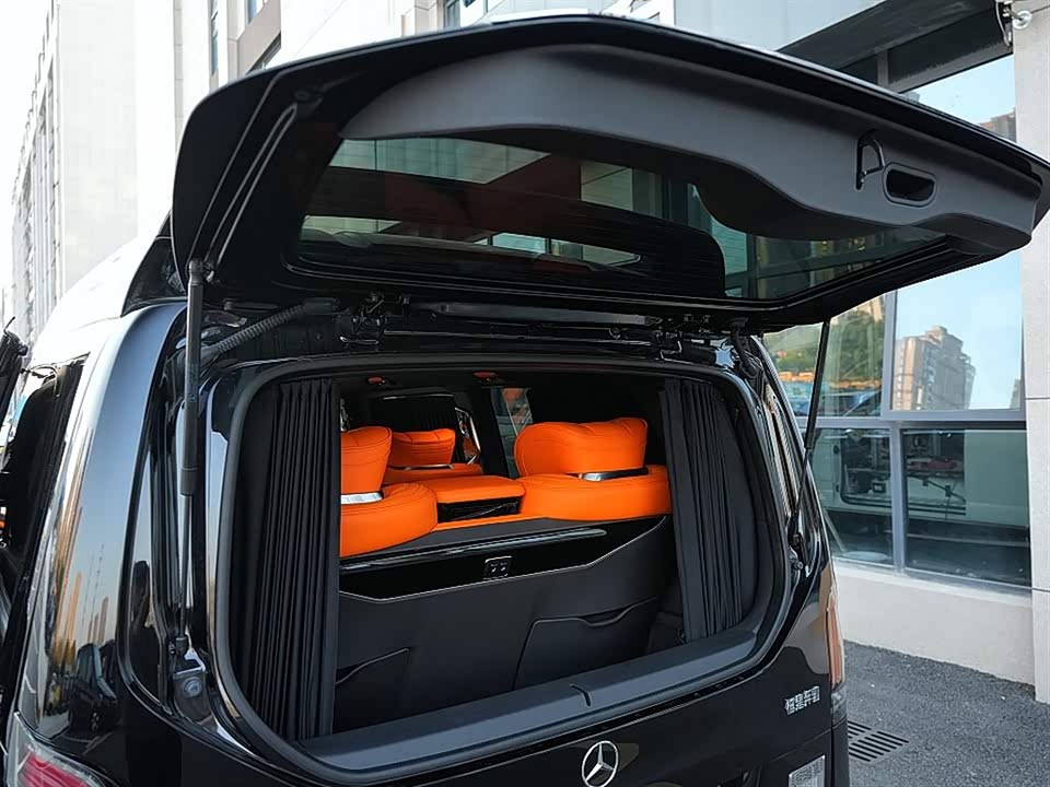 Mercedes-Benz V-class
