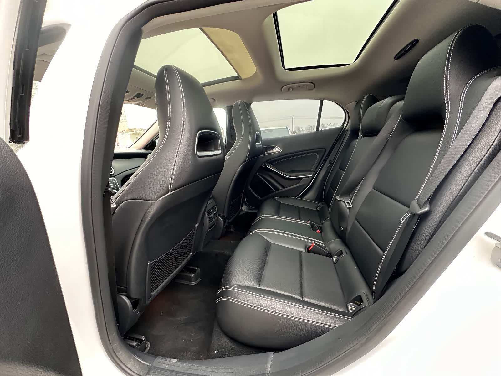 Mercedes-Benz GLA, 2019 14
