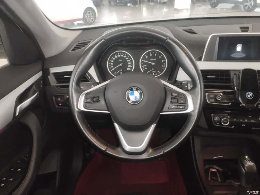 BMW X1, 2018 11