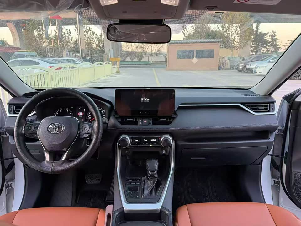 Toyota RAV4 Rongfang