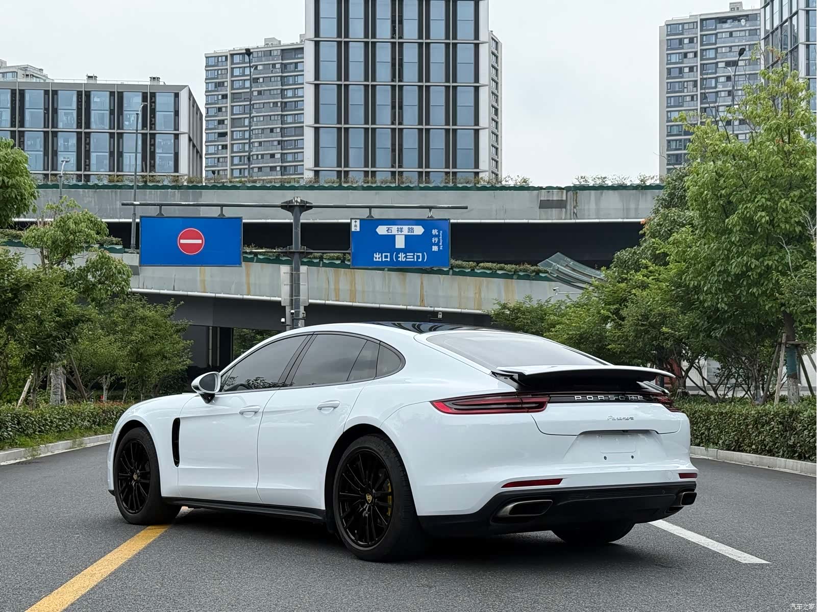 Porsche Panamera, 2019 4