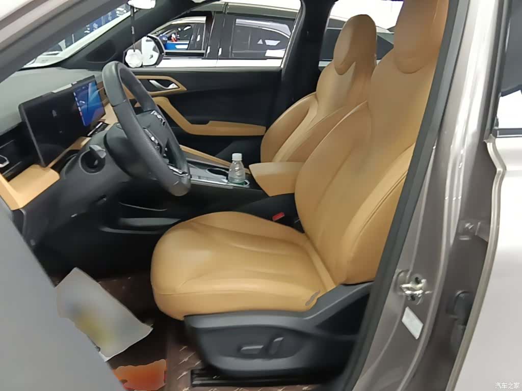 Roewe RX5, 2025 15