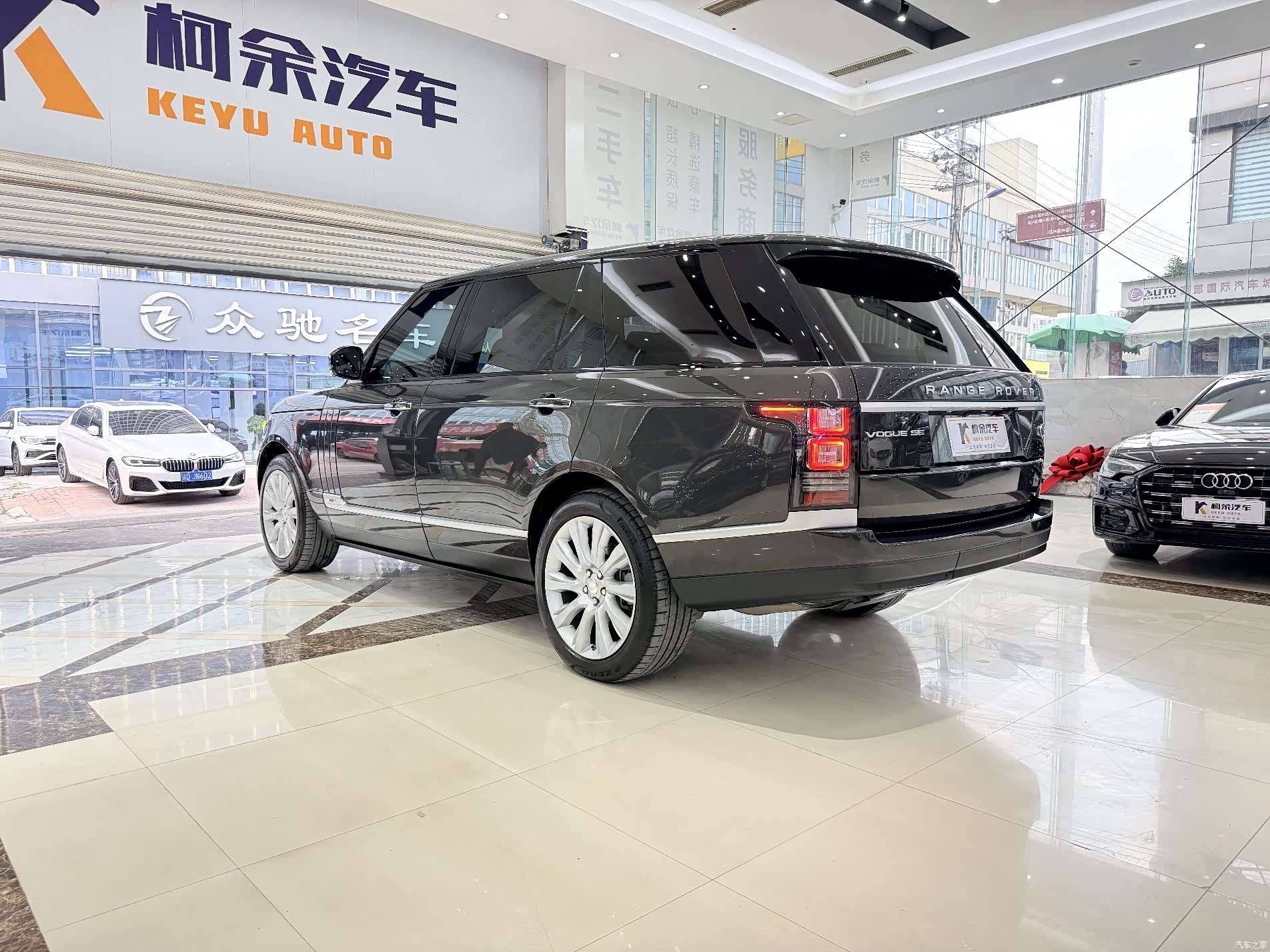 Land Rover Range Rover, 2014 24