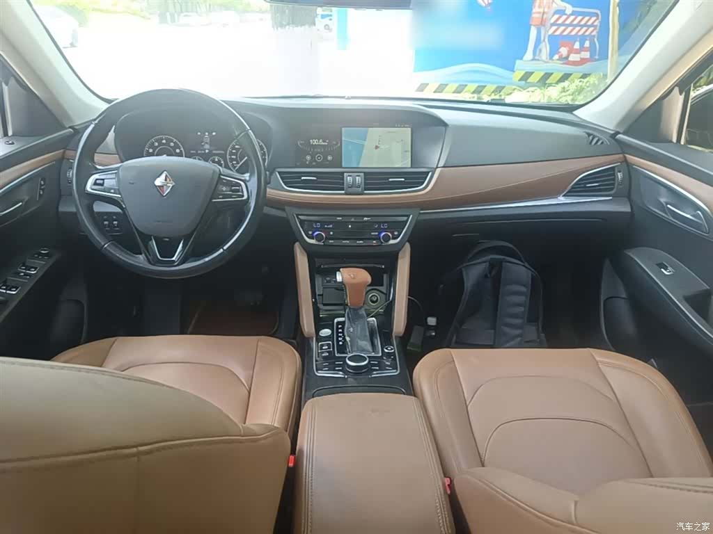 Borgward BX7, 2017 10