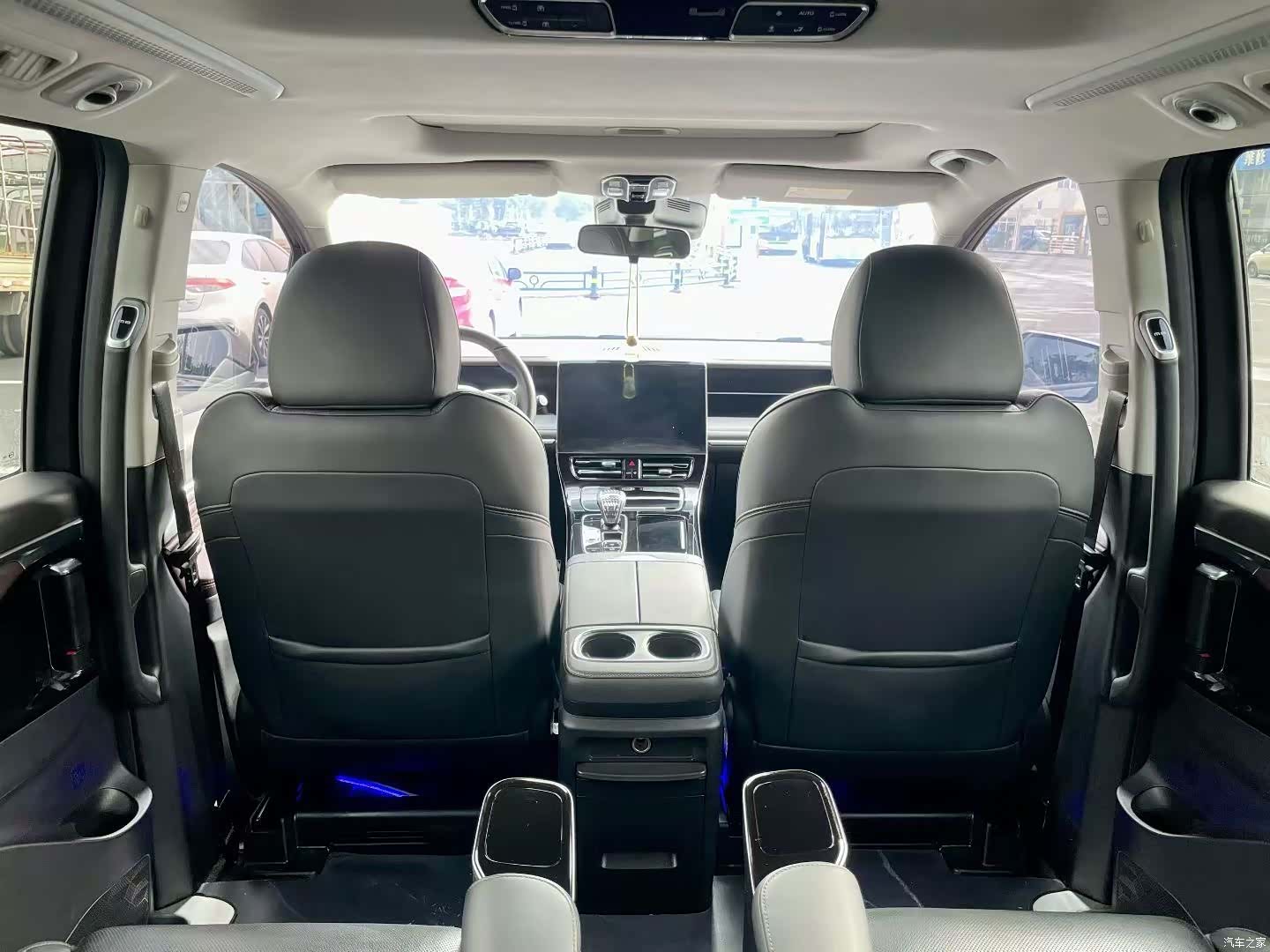 Trumpchi M8, 2023 все фото