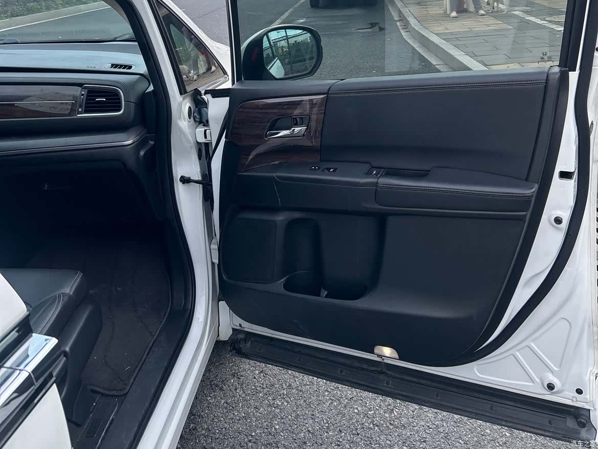 Honda Elysion, 2019 8