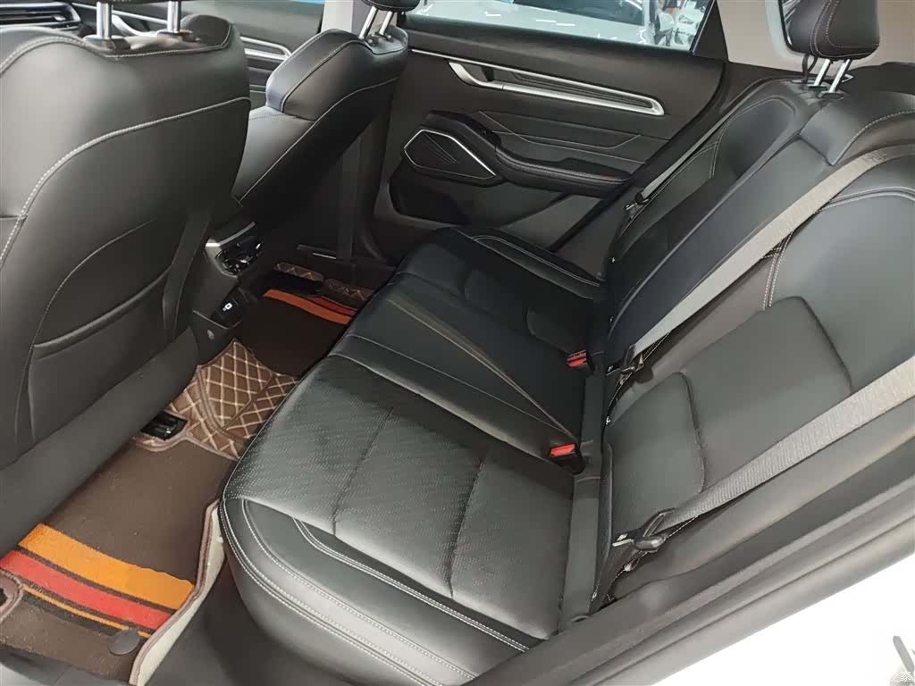 Geely Emgrand, 2024 13