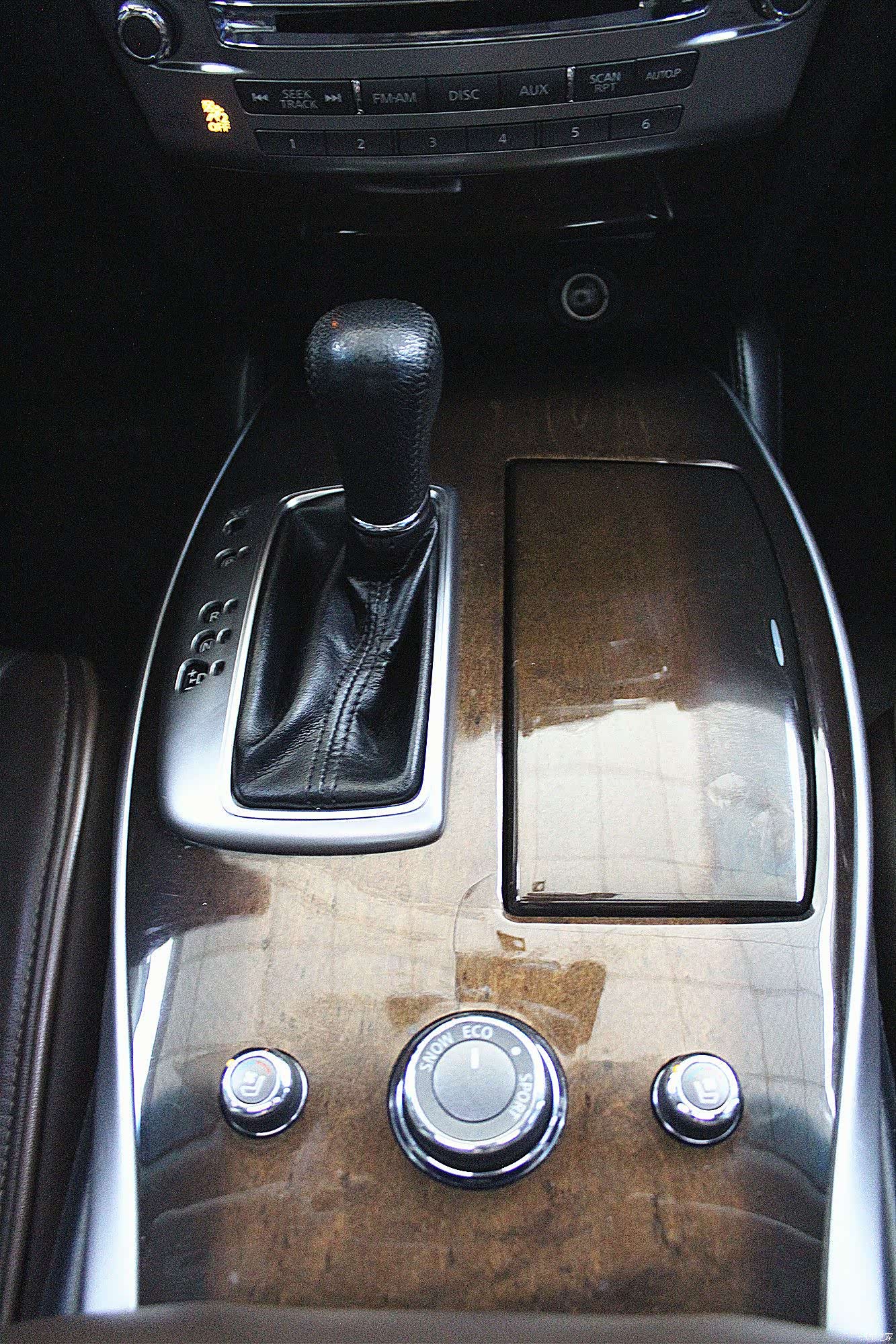 Infiniti QX60, 2015 10