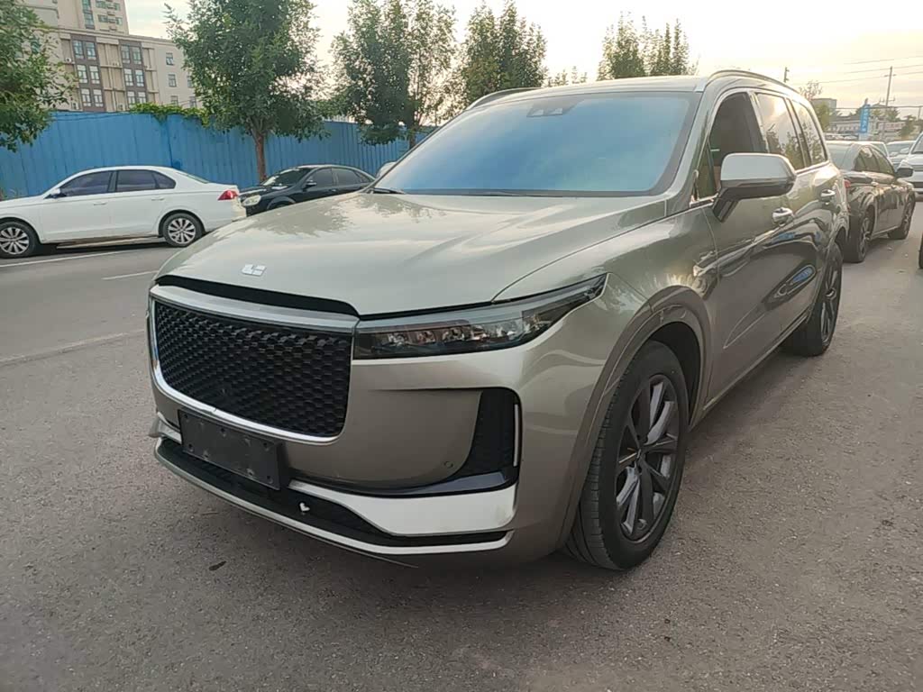 Li Auto ONE