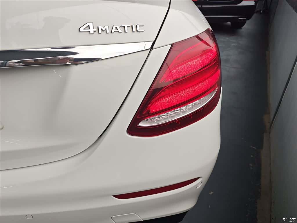 Mercedes-Benz E-Class, 2018 24