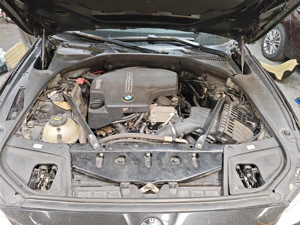 BMW 5 Series, 2015 16
