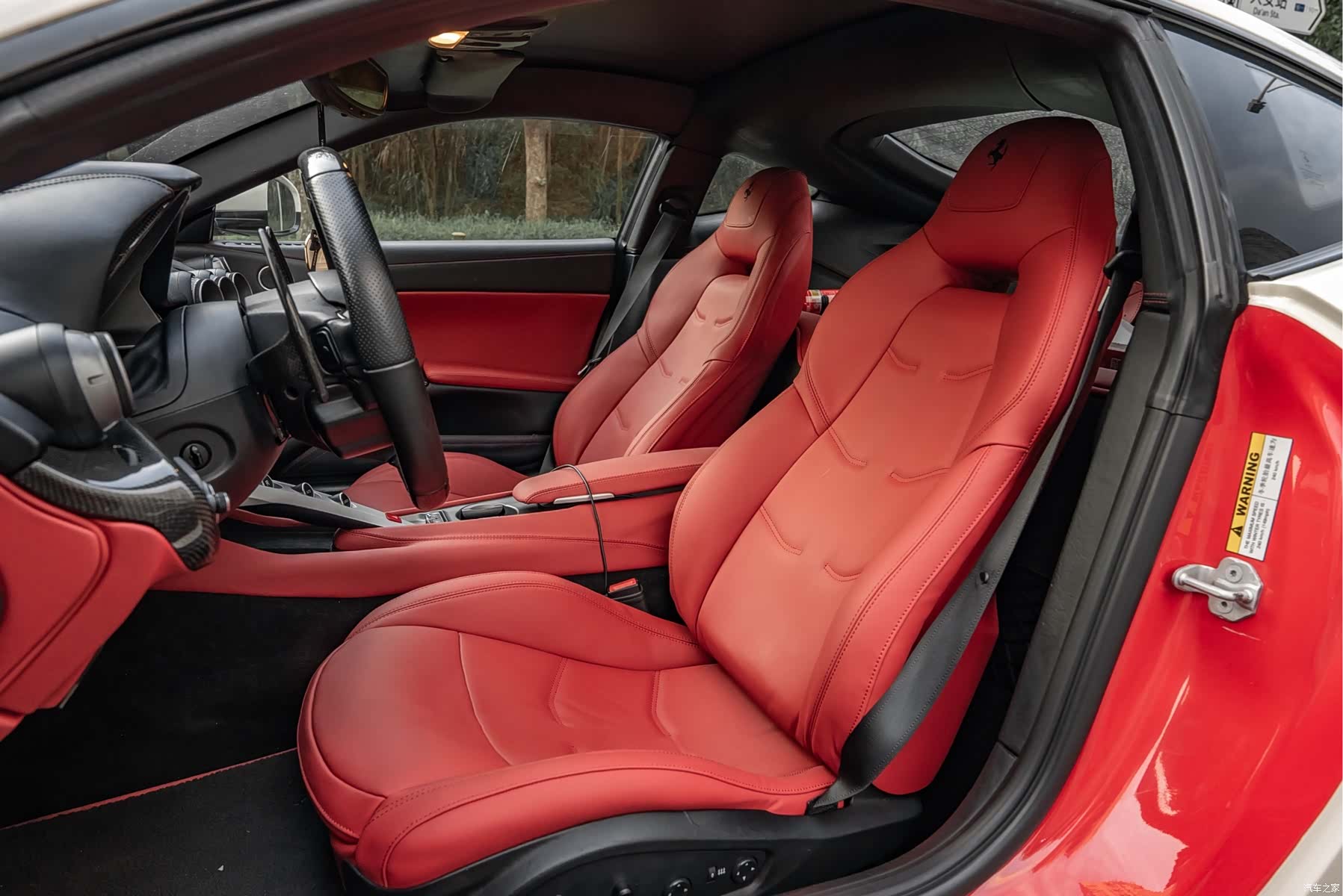 Ferrari F12ber, 2014 6