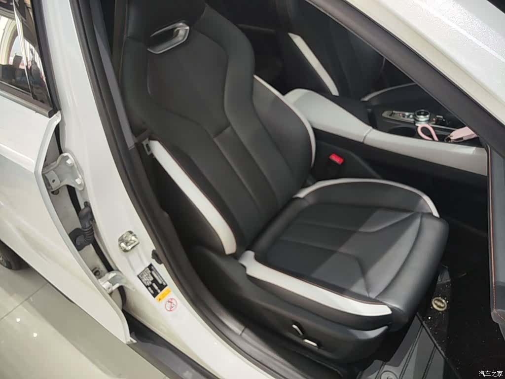 Changan UNI-V, 2023 25