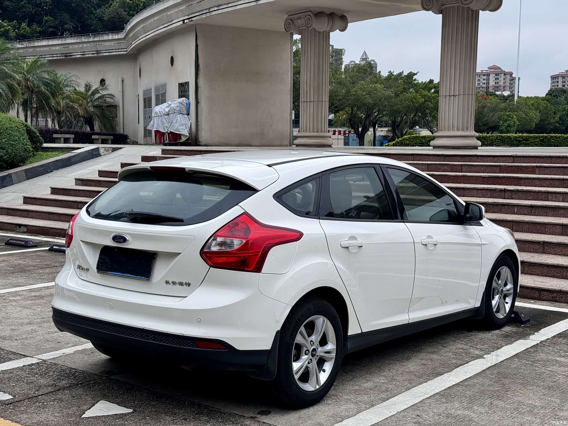 Ford Focus, 2014 6