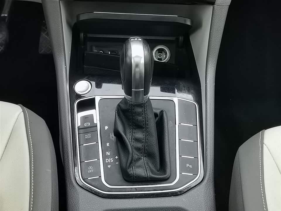 Volkswagen Golf*Jiayu