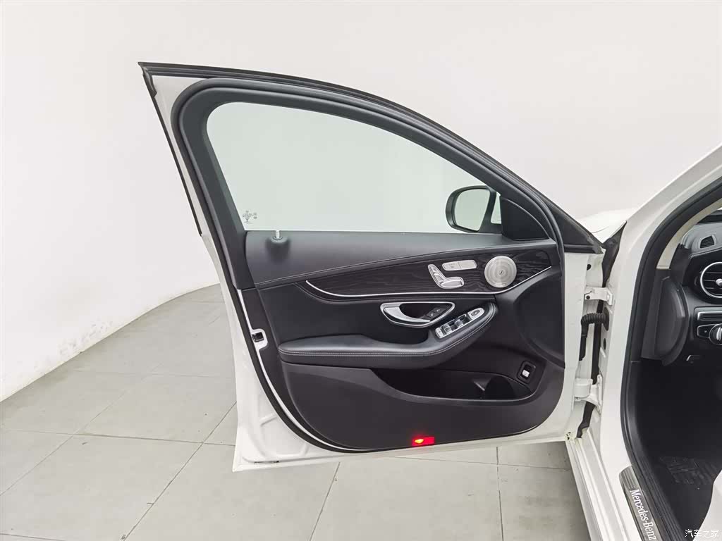 Mercedes-Benz C-Class, 2018 8