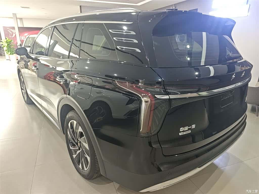 Hongqi HS7, 2024 9
