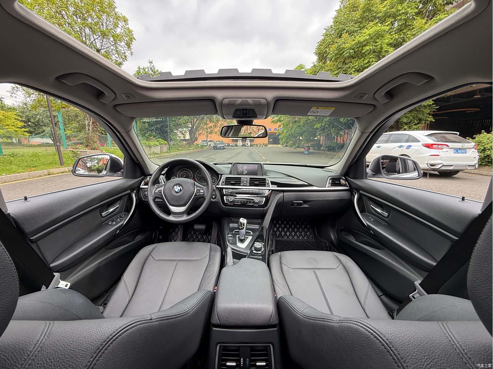 BMW 3 Series, 2017 12
