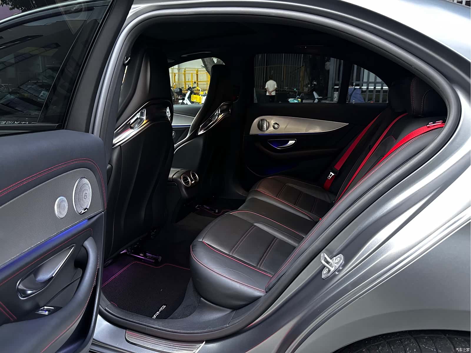 Mercedes-Benz E-Class, 2018 11