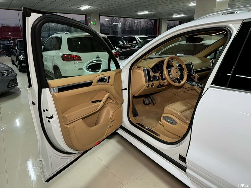 Porsche Cayenne, 2015 7