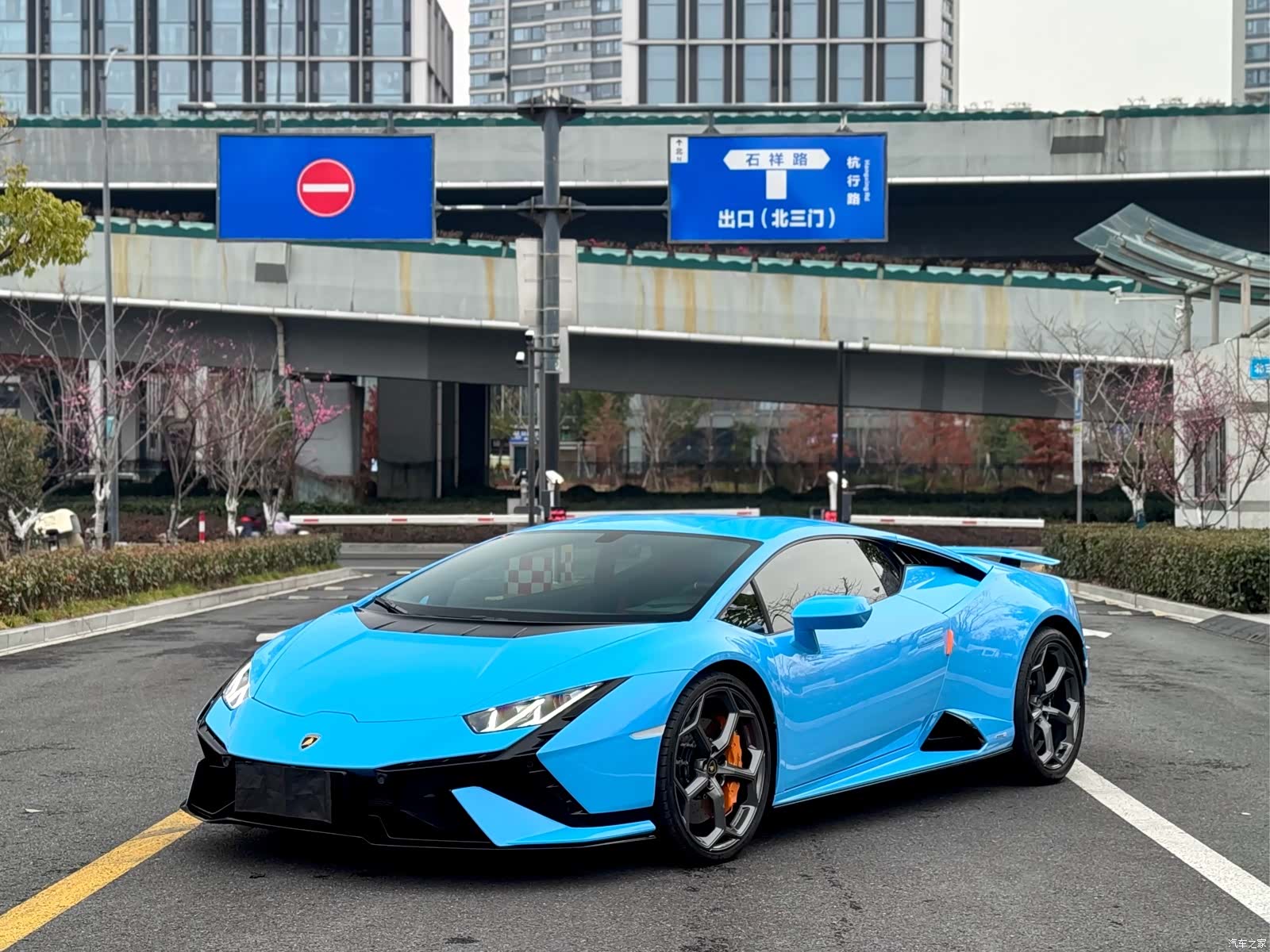 Lamborghini Huracán, 2025 2