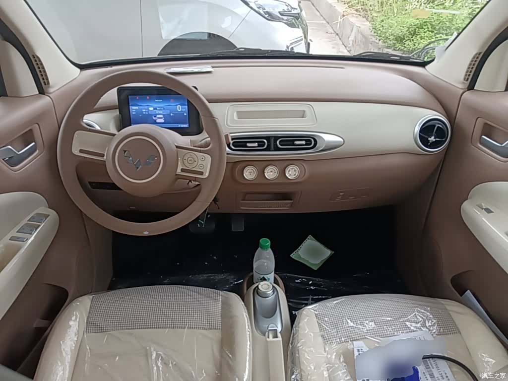 Wuling MINIEV, 2026 10