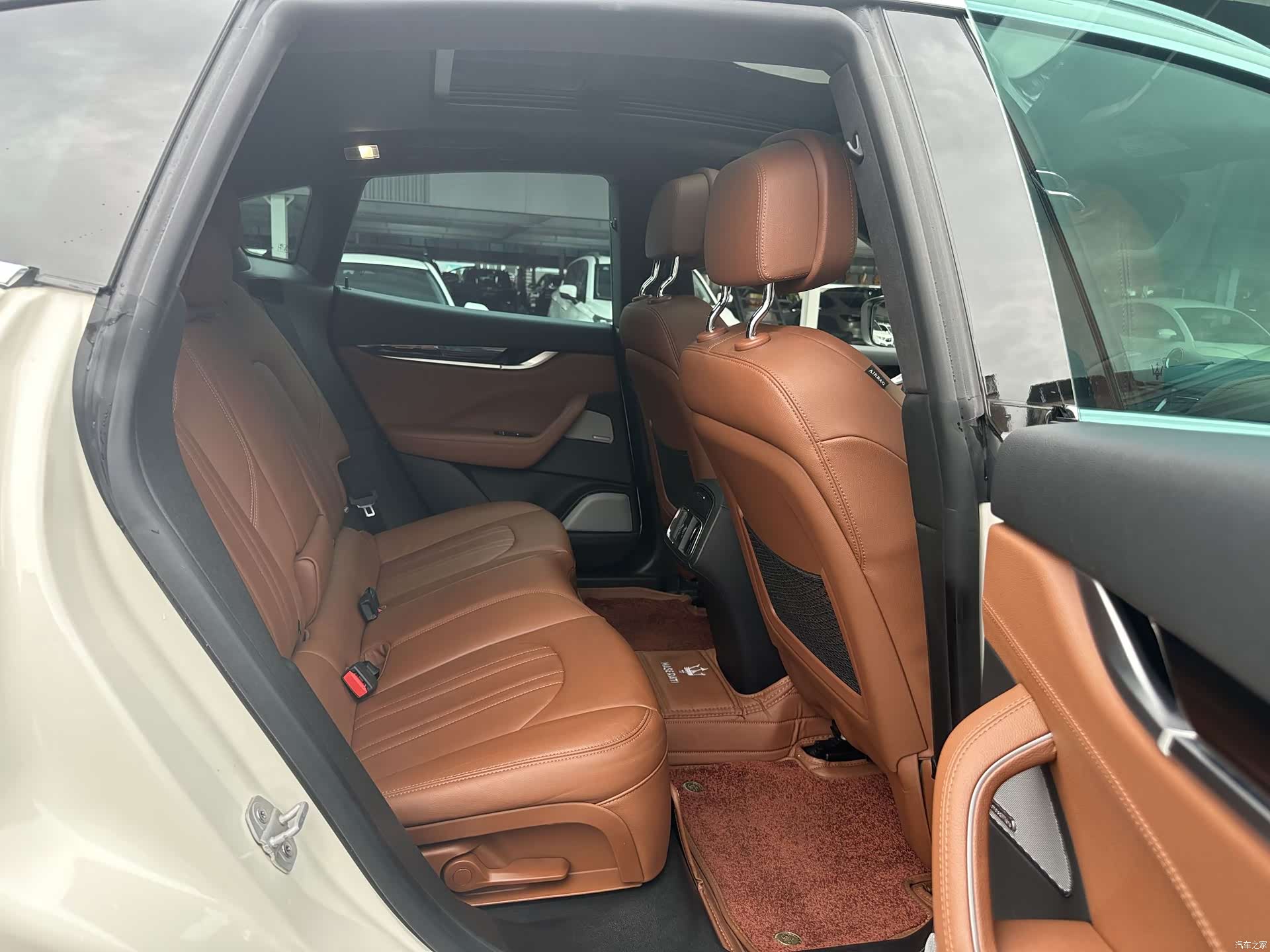 Maserati Levante, 2019 11