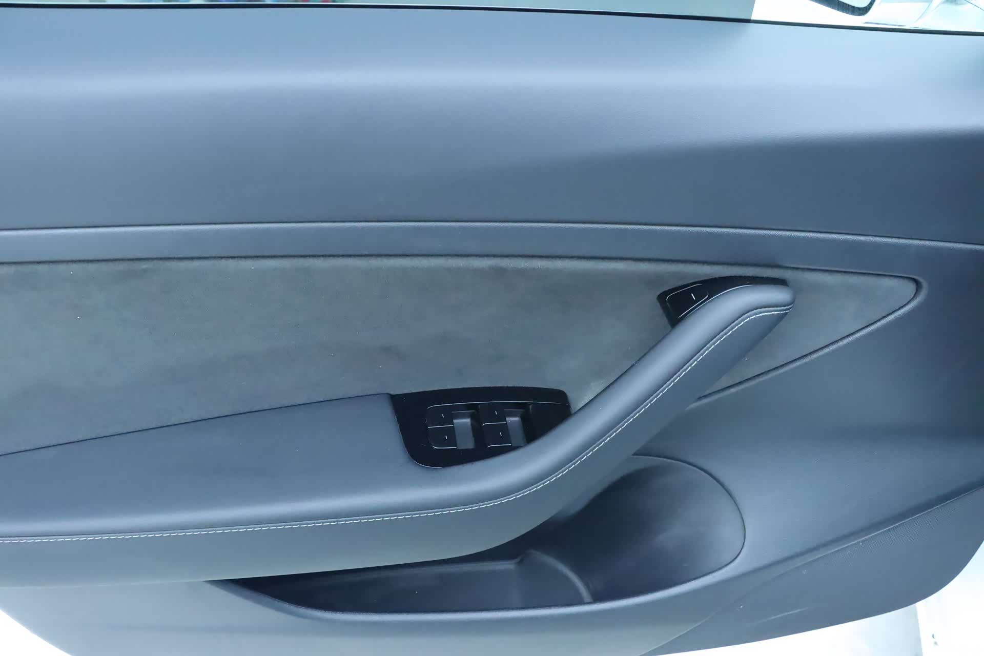 Tesla Model 3, 2020 11