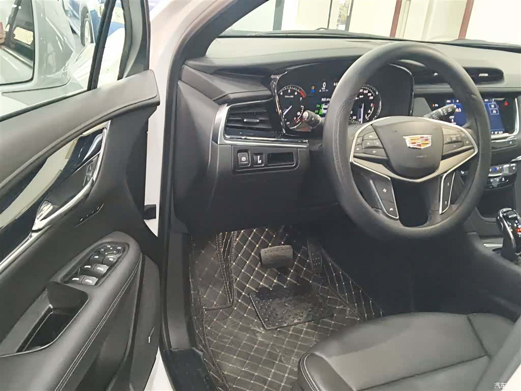 Cadillac XT5, 2024 12