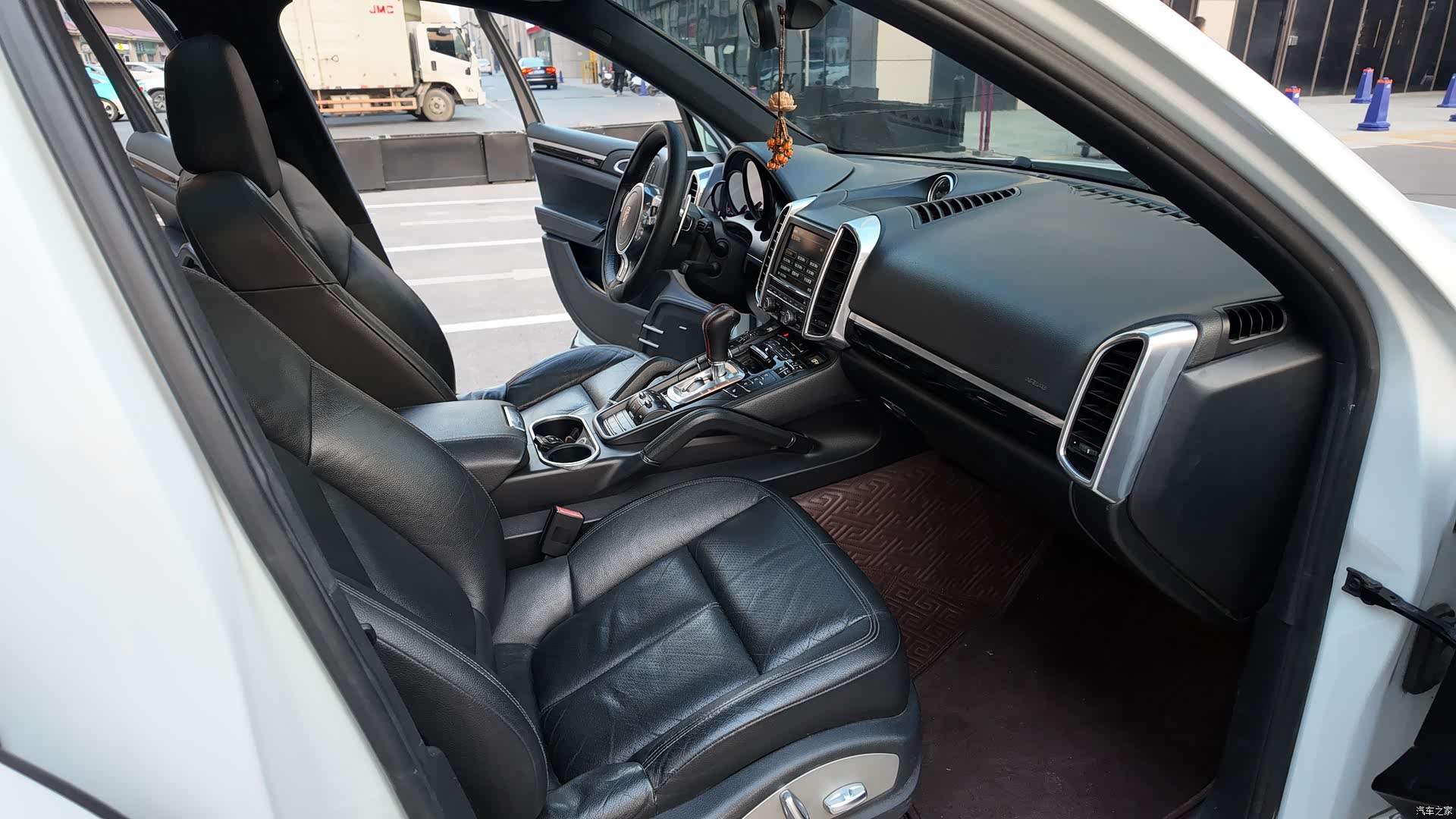 Porsche Cayenne, 2012 15