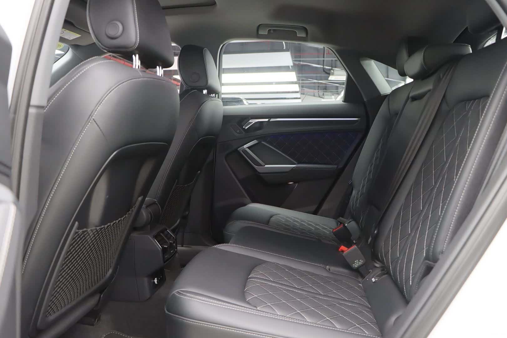 Audi Q3, 2026 16