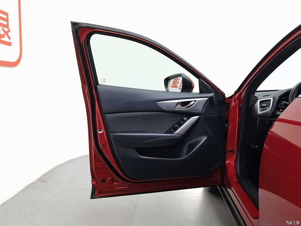 Mazda CX-4, 2019 8
