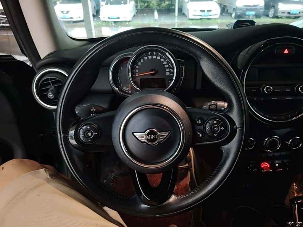Mini ONE, 2018 3