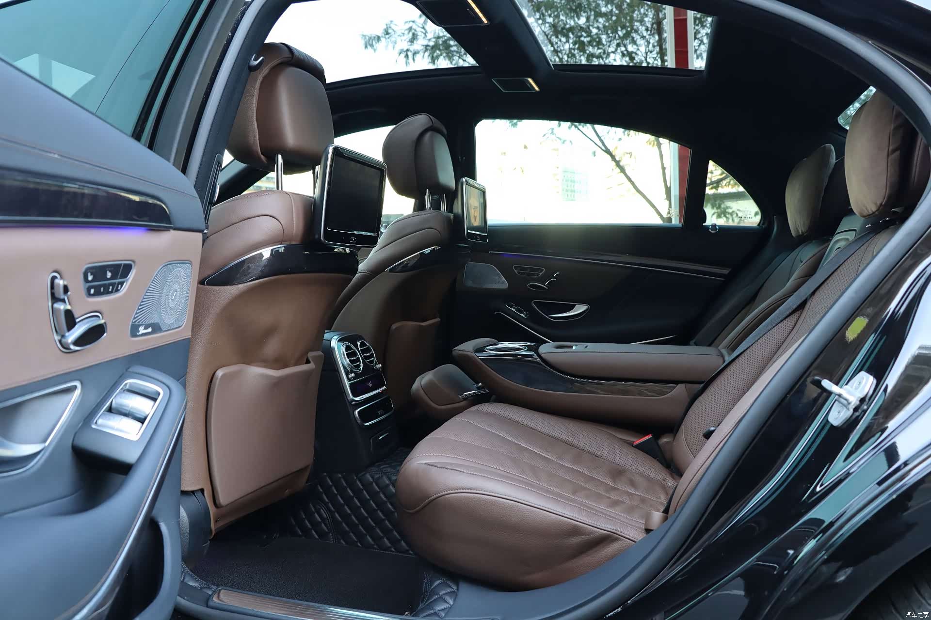 Mercedes-Benz S-Class, 2015 11