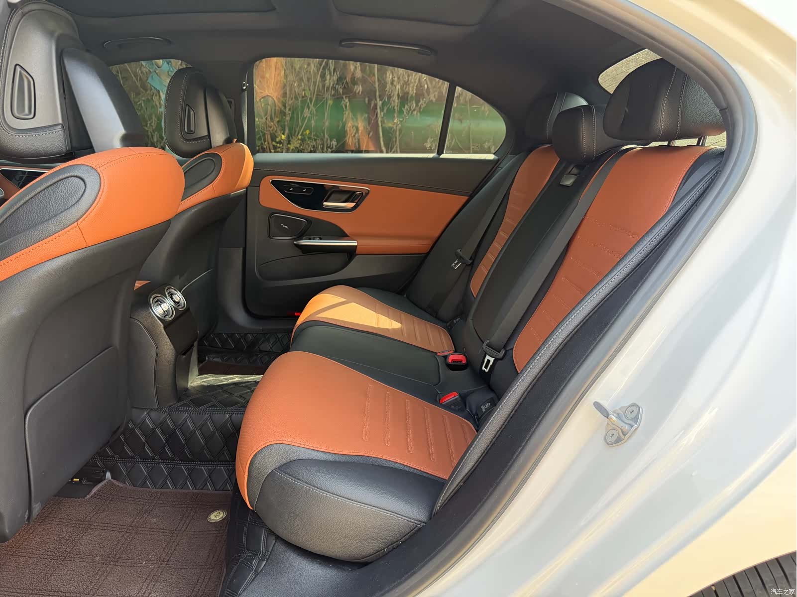 Mercedes-Benz C-Class, 2023 13