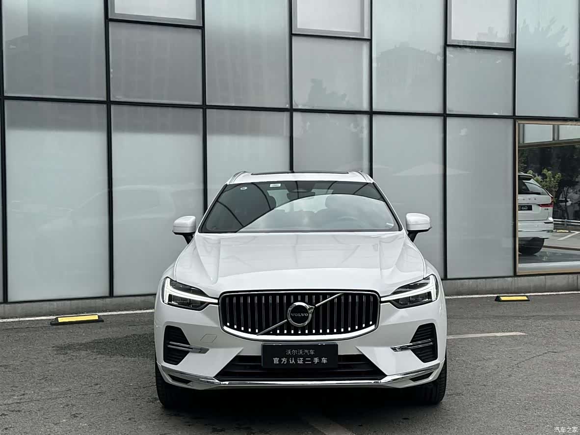 Volvo XC60, 2023 все фото