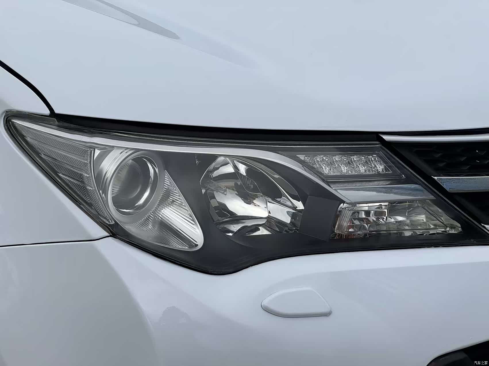 Toyota RAV4, 2014 17