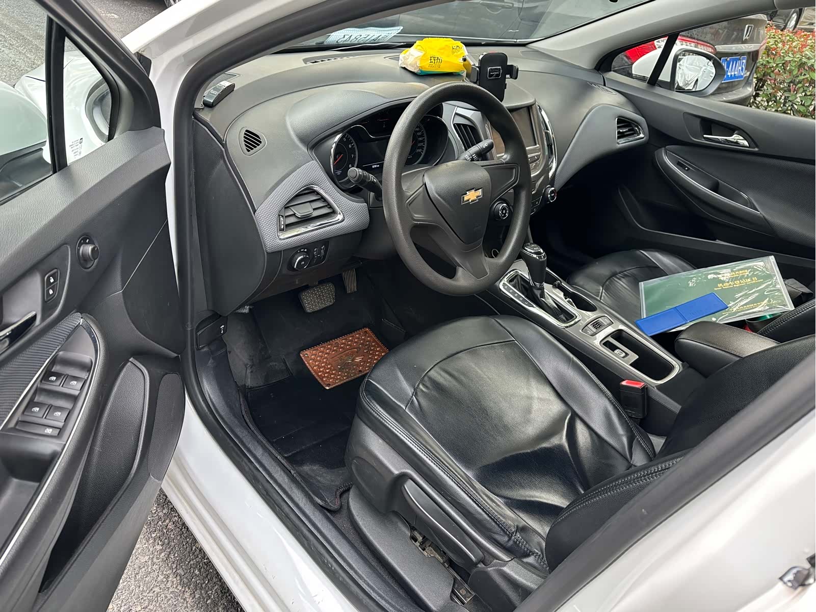 Chevrolet 320, 2018 4