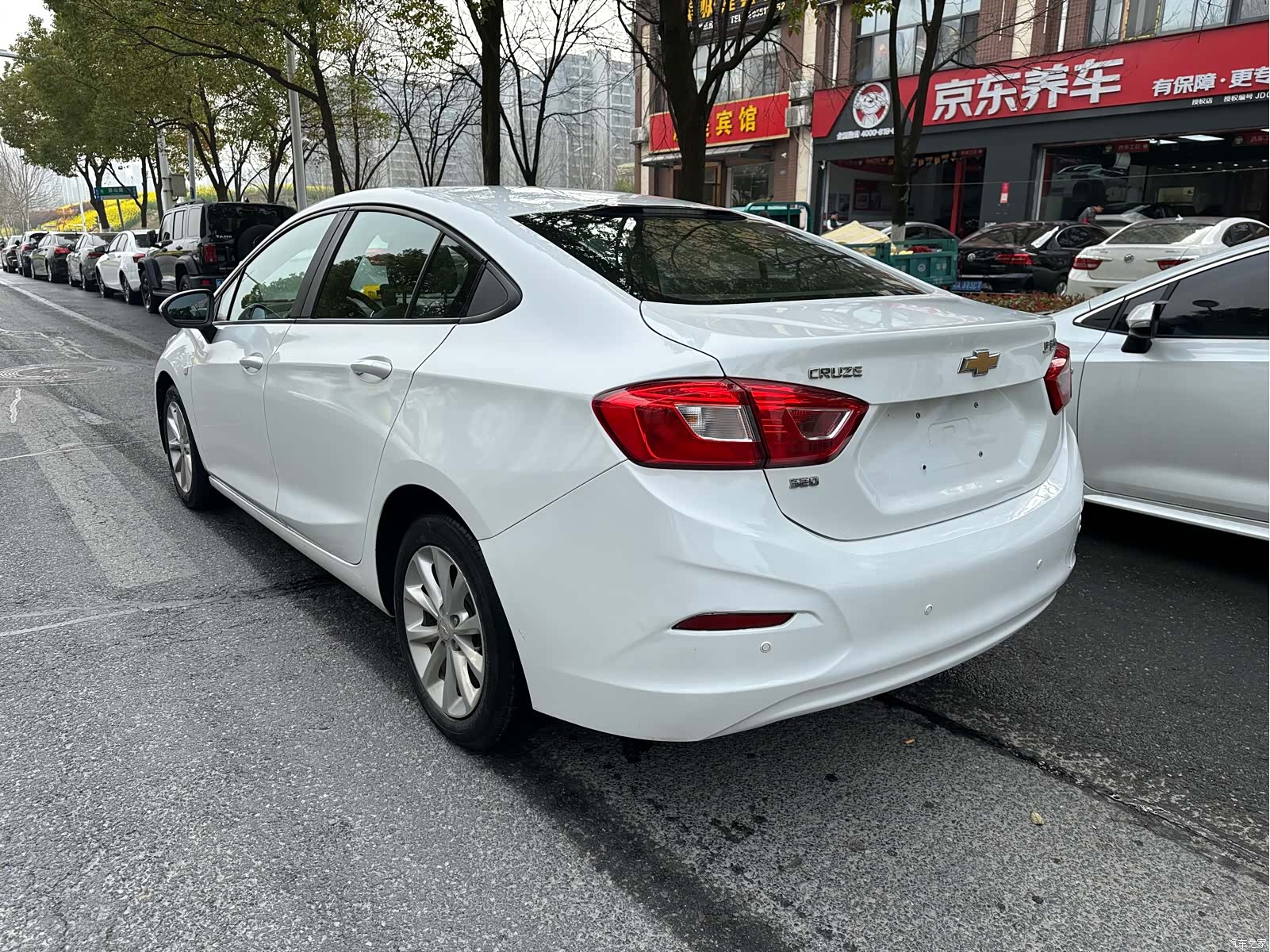 Chevrolet 320, 2018 7