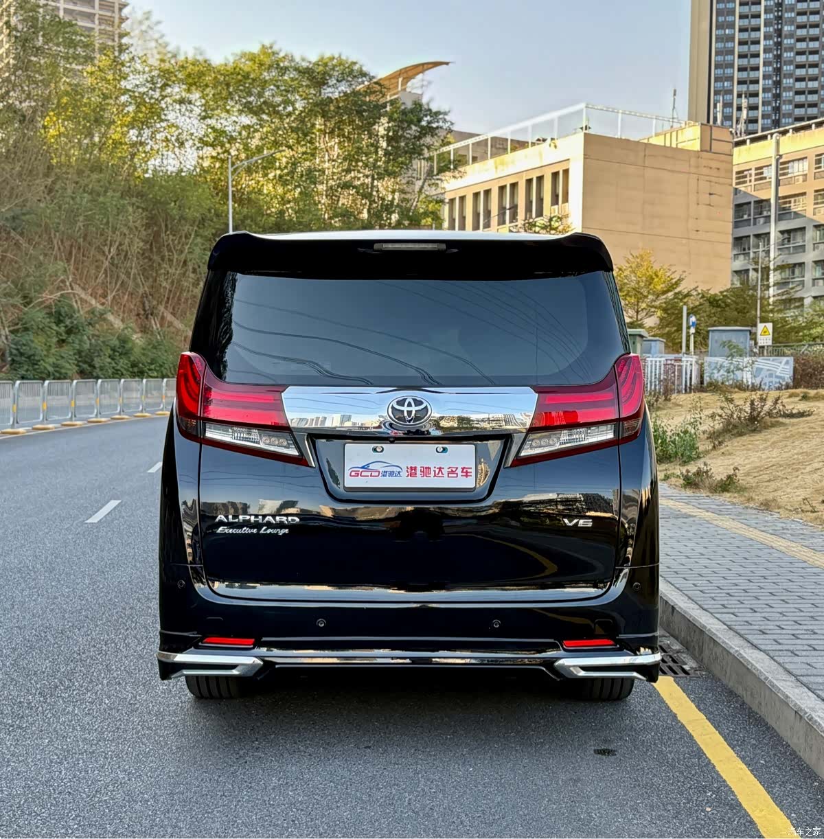 Toyota Alphard, 2017 все фото