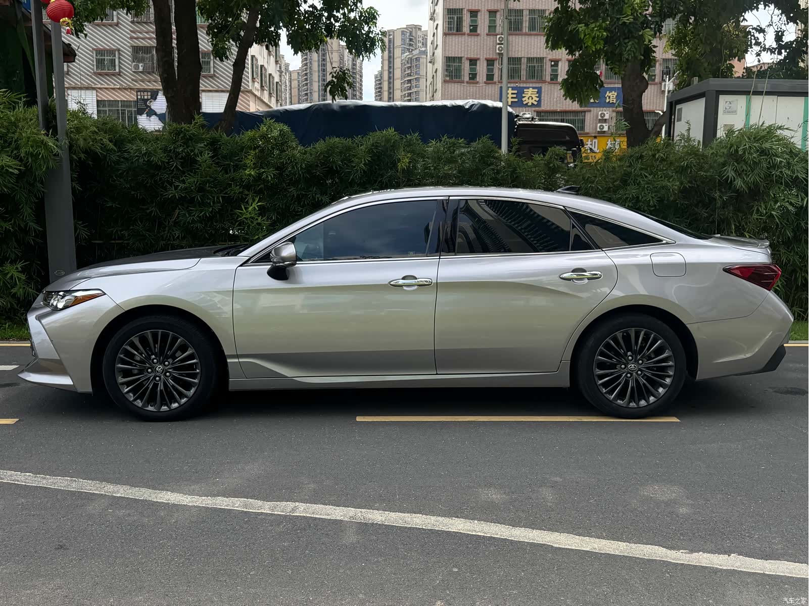 Toyota Avalon, 2020 7