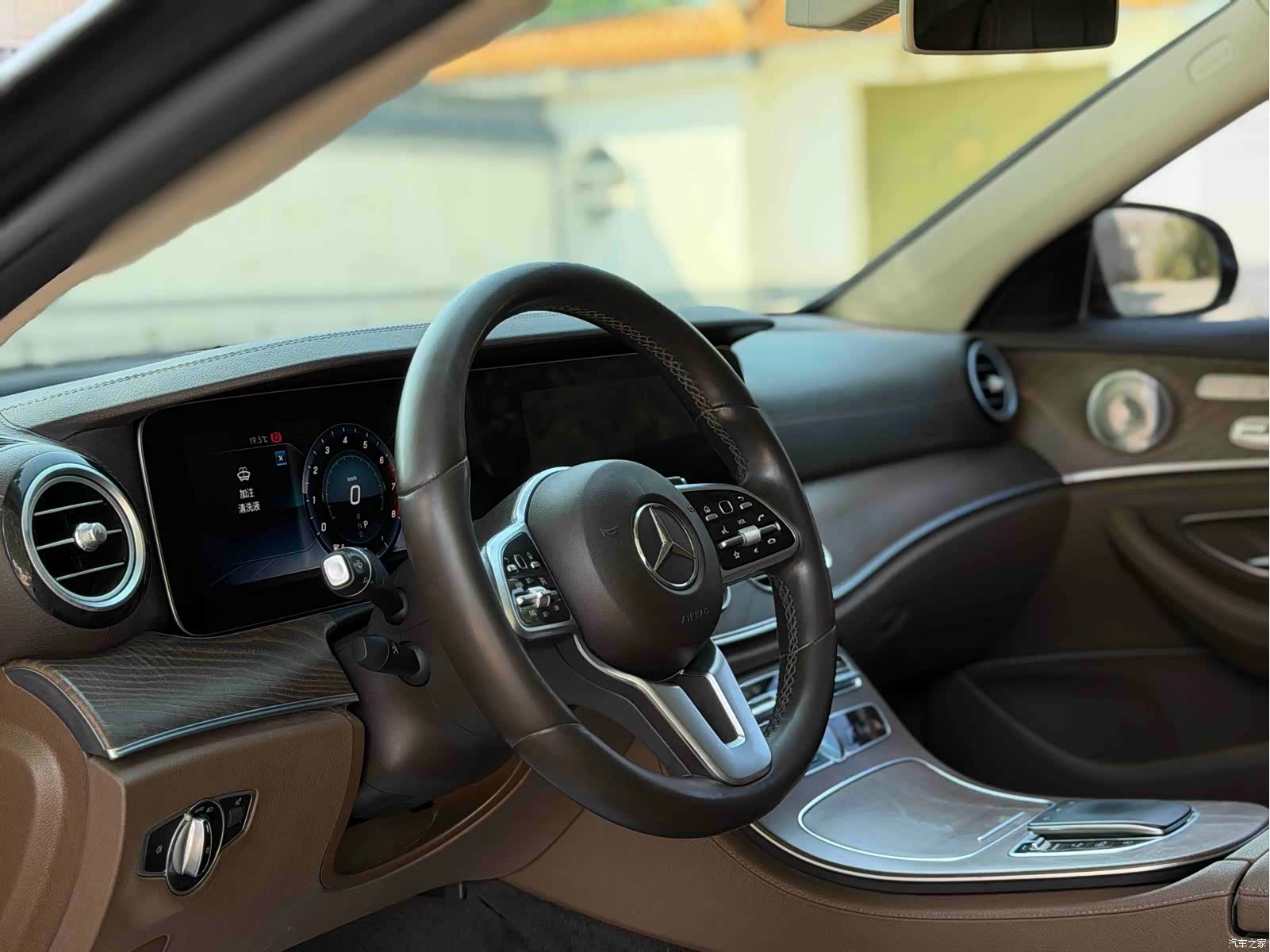 Mercedes-Benz E-Class, 2019 4