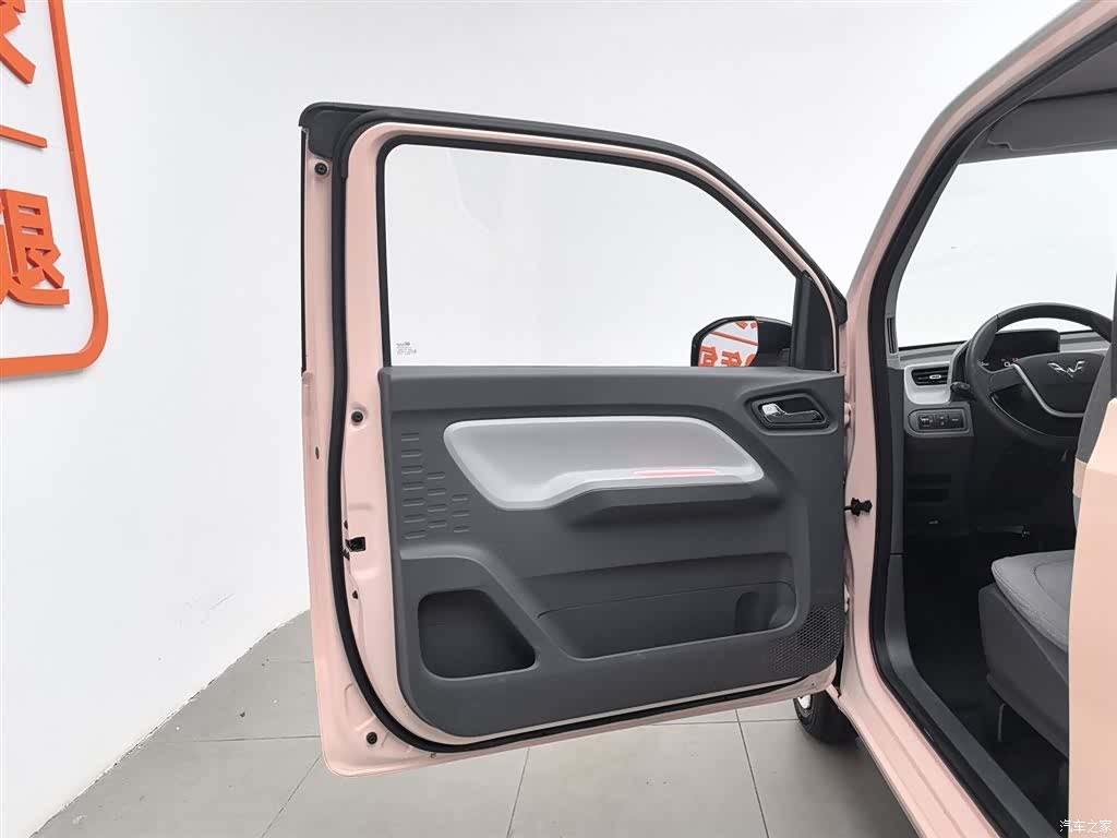 Wuling MINIEV, 2021 8