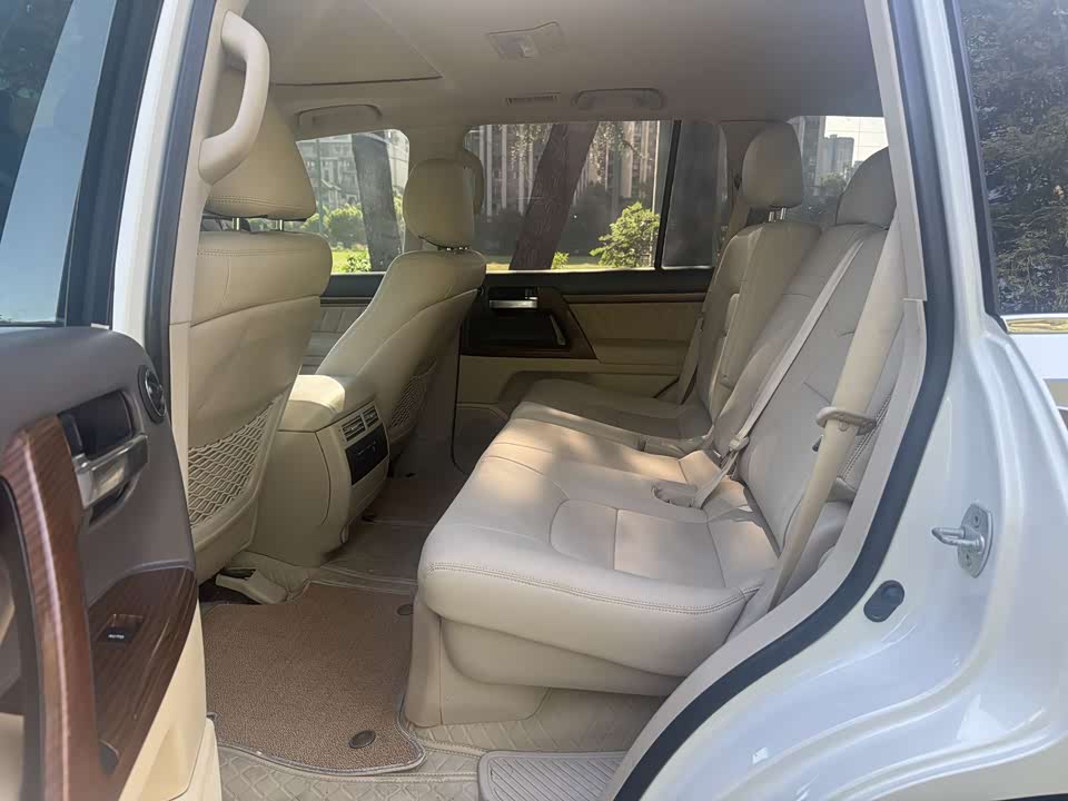 Toyota Land Cruiser Toyota Land Cruiser